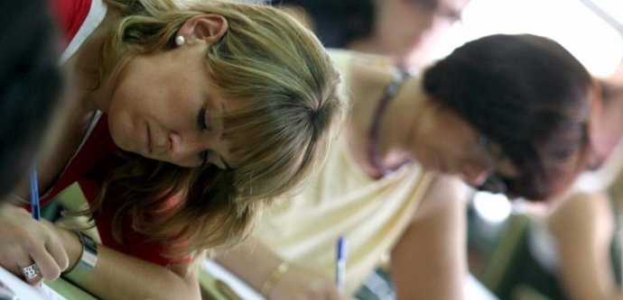 Educación propone la oferta de oposiciones de 2018 y 2019