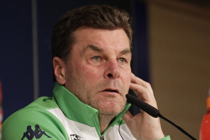 Dieter Hecking en rueda de prensa previa al partido contra el Real Madrid