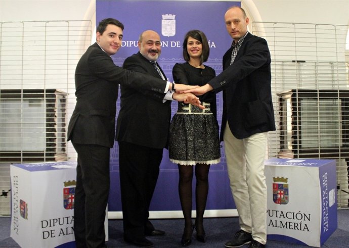 Diputación colabora con el torneo solidario de Navidad del CB Almería.