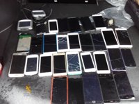 Entregan a sus dueños 22 teléfonos robados en la 'Nochevieja Universitaria'