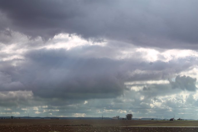 CIELO NUBLADO, TORMENTAS, TEMPORAL, LLUVIAS