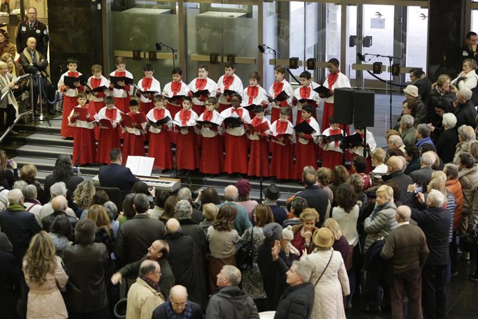 Los Infanticos del Pilar han actuado en su tradicional concierto navideño.
