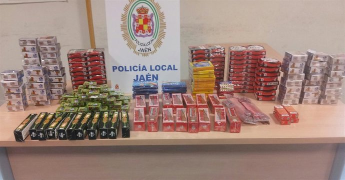 Petardos intervenidos por la Policía Local de Jaén.