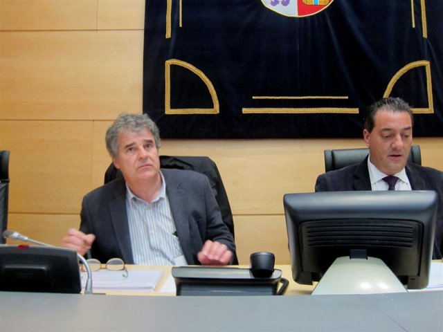 Juan José Arévalo (izda), junto a Salvador Cruz. 