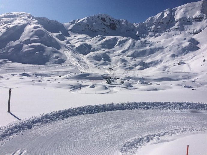 Candanchú y Le Somport firman un acuerdo para unir sus circuitos de fondo.