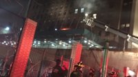 Heridas 24 personas a causa de un incendio en un rascacielos en Nueva York