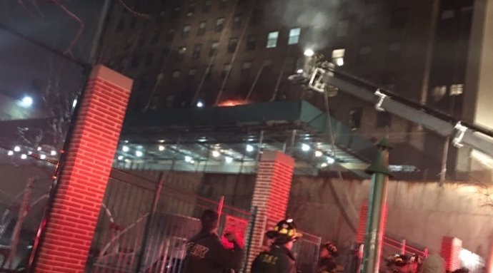 Incendio en un rascacielos de Nueva York