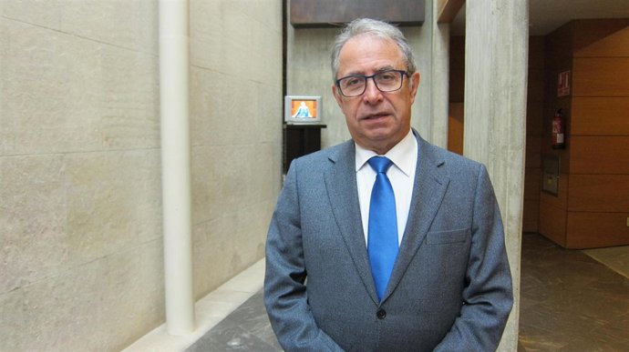 El consejero de Hacienda de Aragón, Fernando Gimeno.