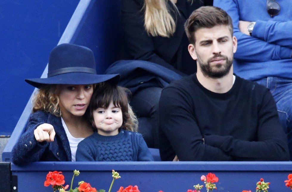 SHAKIRA PIQUÉ Y MILAN