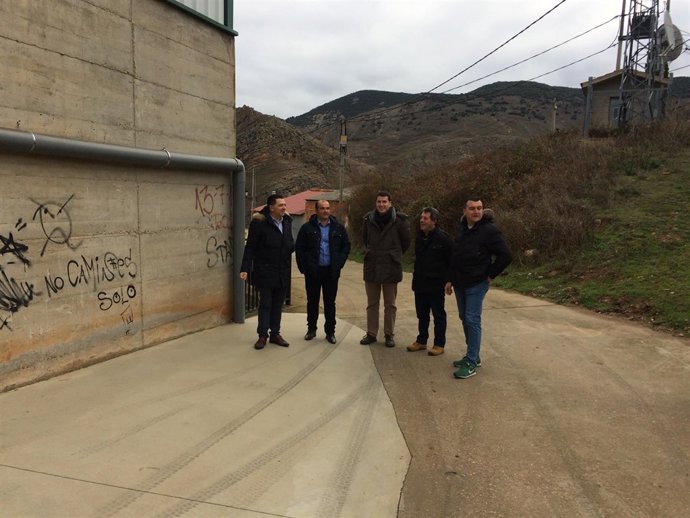 Visita frontón Viguera