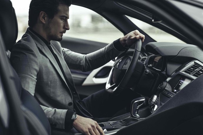 Conductor, vehículo