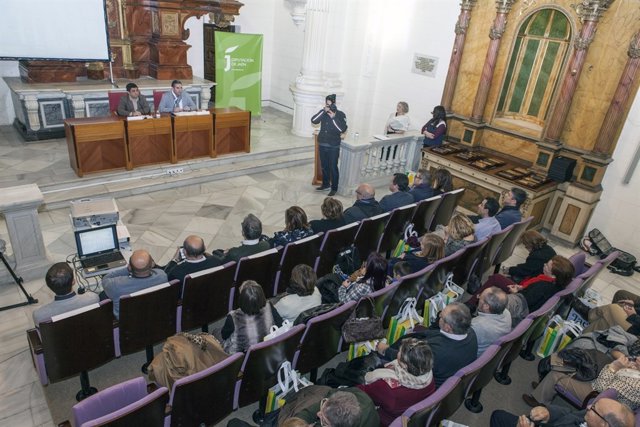 Reconocimiento a los trabajadores de la Diputación jubilados en 2016.