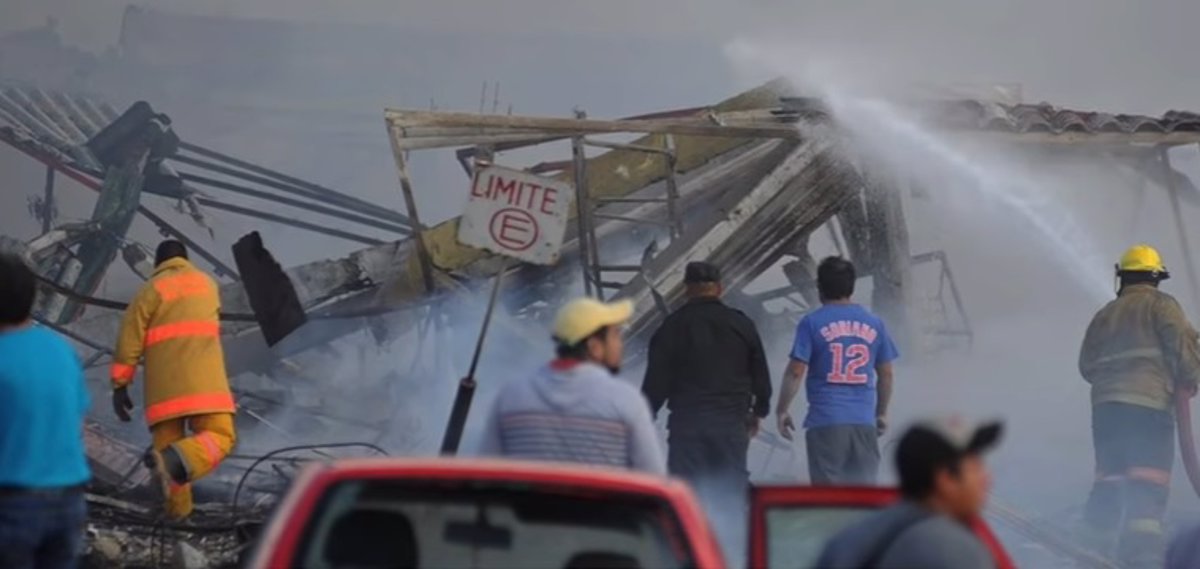 Los Restos De La Tragedia Del Mercado Pirotécnico De Tultepec En México 6319