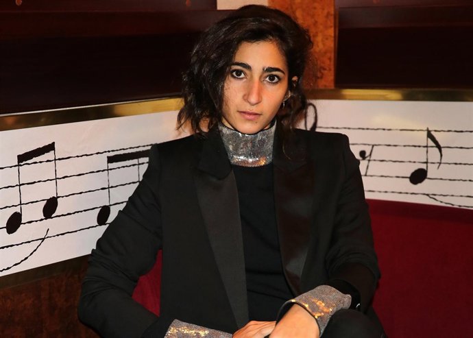 Alba Flores por Josefina Blanco