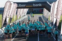 Cientos de corredores participan en la VI Carrera Fundación Fernando Alonso Liberbank