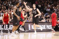 Pau Gasol supera a Mirotic y Abrines a Ricky en la tradicional jornada de Navidad