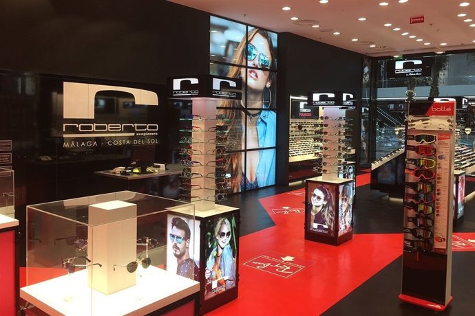 Tienda de gafas de sol de la cadena malagueña Robero Martín