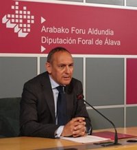 González cree que el rechazo de EH Bildu a negociar las cuentas de Vitoria "solo se entiende para desgastar" al alcalde