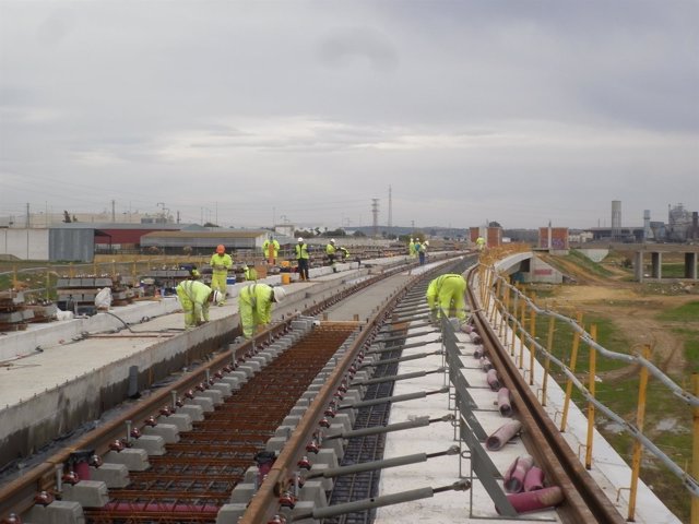 Nota Fomento Y Vivienda: El Avance De Las Obras Del Tranvía De Alcalá De Guadaír