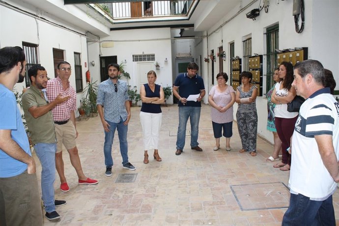 Np Y Fotos Iu Denuncia Que El Ayuntamiento Sigue Negándose A Saldar Sus Deudas C