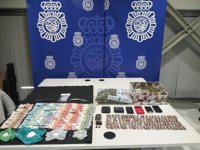 Detenidos dos jóvenes acusados de vender droga en un garaje de Cáceres
