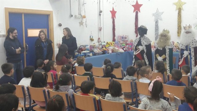 Colegio La Chanca de Almería durante el acto navideño.
