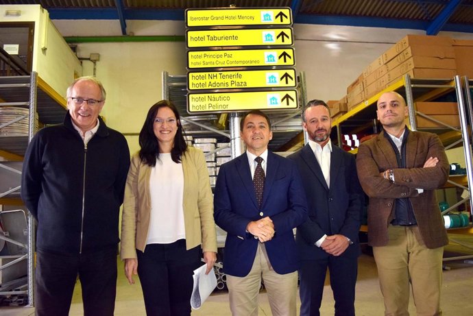 Presentación de la nueva señalización vial turística de Santa Cruz