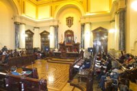 El alcalde de A Coruña se da “unos días” para negociar con los socialistas las cuentas