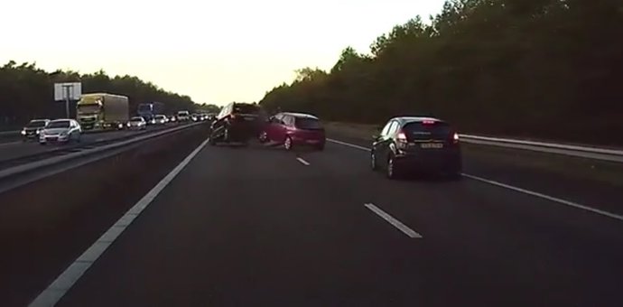 Sistema de autopiloto de coche Tesla 