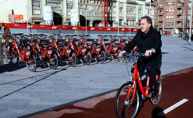 Servicio de préstamo de bicicletas