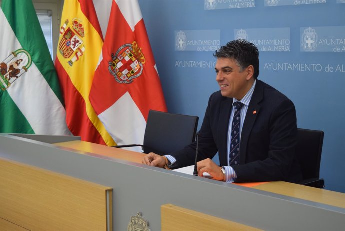 El portavoz de C's en el Ayuntamiento de Almería, Miguel Cazorla