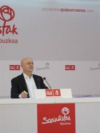 Odón Elorza avisa de que una 'tercera vía' sólo "conlleva la exclusión" de Pedro Sánchez