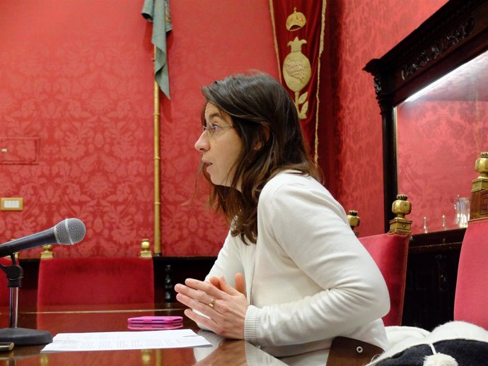 La portavoz de Vamos Granada, Marta Gutiérrez, en el Ayuntamiento