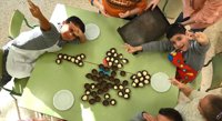 Un colegio de Ontinyent se convierte en la cocina de los dulces del mundo