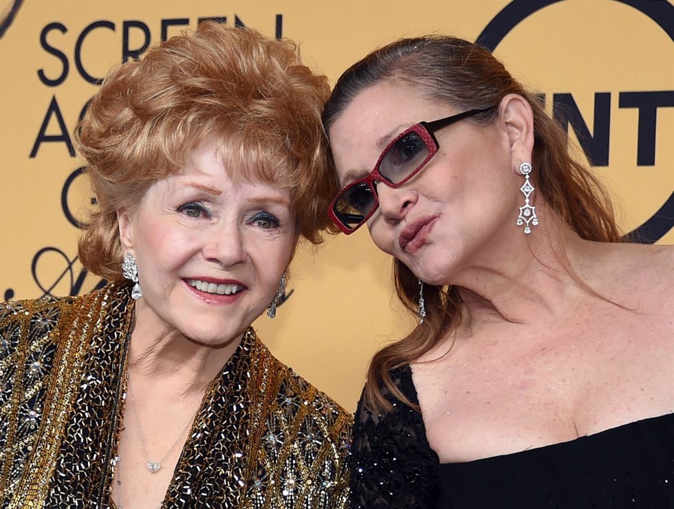 Debbie Reynolds y Carrie Fisher/ Getty