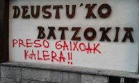 Aparecen pintadas por los presos ETA en batzokis y casas del pueblo de Bilbao