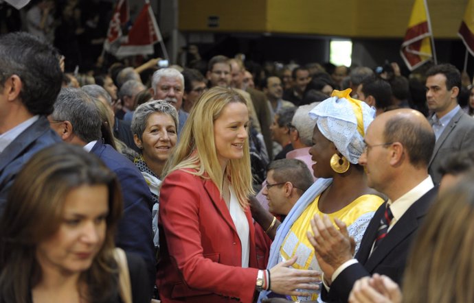 La excomandante Zaida Cantera, en su primer mitin con el PSOE