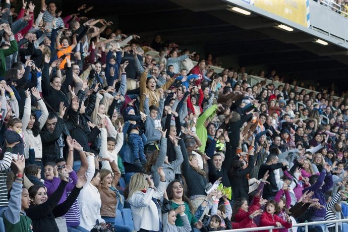 Acto de bienvenida a los Reyes Magos en el Heliodoro Rodríguez López