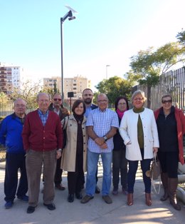 El Ayuntamiento De Málaga Informa: El Ayuntamiento Comienza A Instalar Farolas D