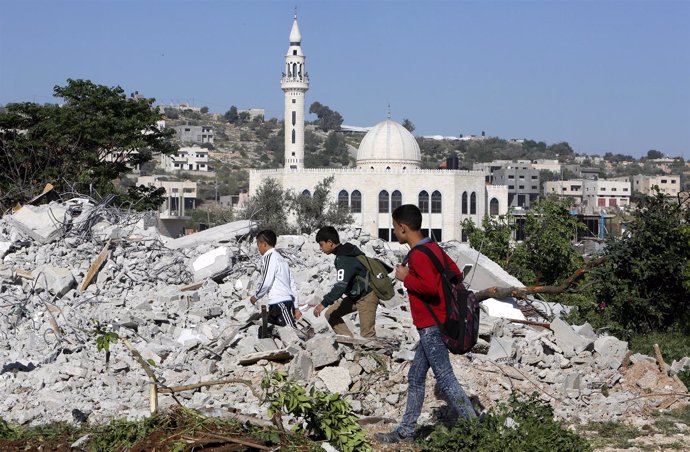 Vivienda palestina demolida por las autoridades de Israel