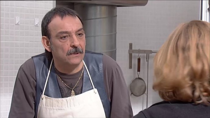 El actor catalán Santi Ibáñez en un instante de la serie 'El cor de la ciutat' 