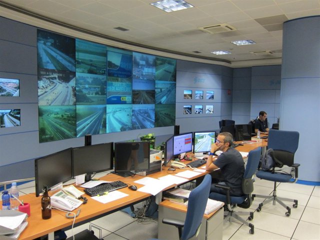 Sala de pantallas del Centro de Gestión de Tráfico de la DGT en Valladolid