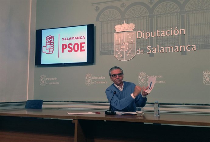 El diputado provincial socialista Martín del Molino en La Salina