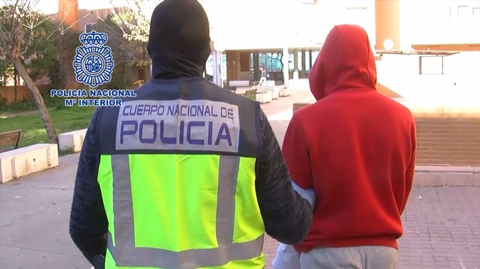 Detienen dos yihadistas en Madrid que poseían armas