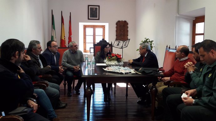 Reunión del subdelegado y alcaldes de La Alpujarra