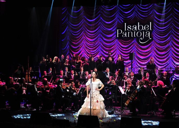 Concierto Isabel Pantoja por JAVIER GALVEZ