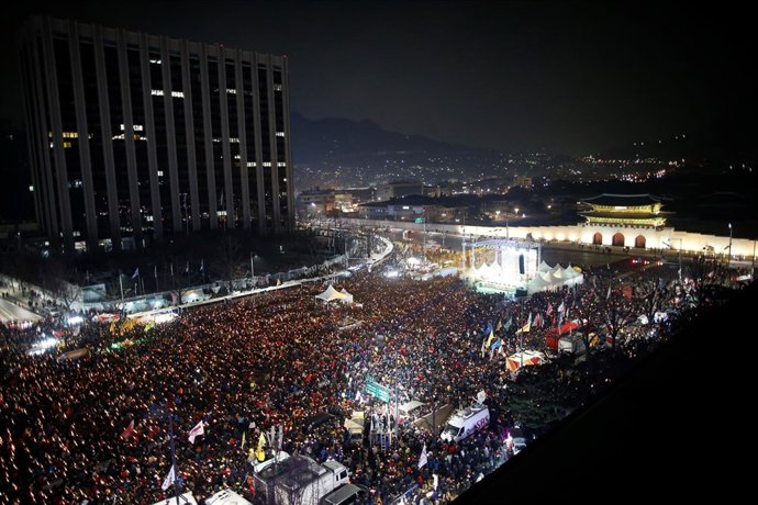 Manifestación en Seúl contra Park Geun Hye