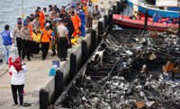 Al menos 23 muertos y decenas de heridos en un incendio en un barco en Indonesia