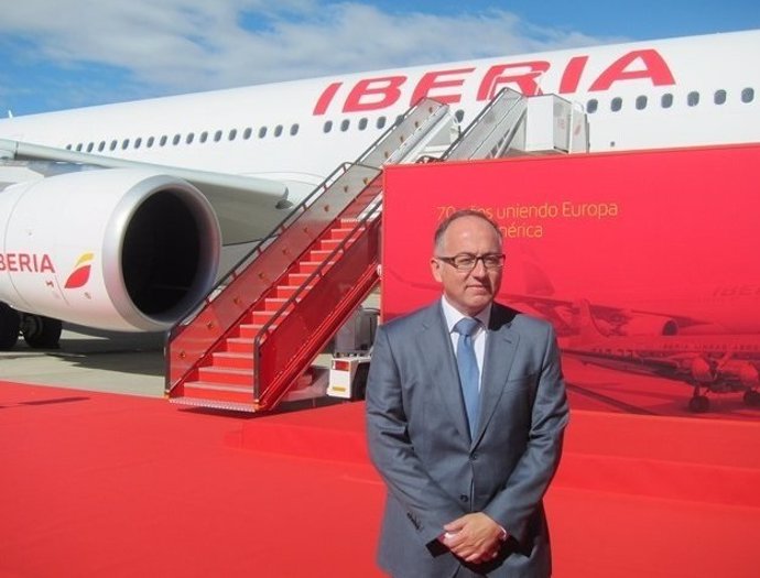 Luis Gallego en la presentación del avión 'Iberoamérica'