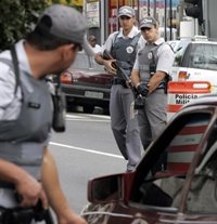 Un hombre mata a su exmujer, su hijo y otras diez personas en Brasil y luego se suicida